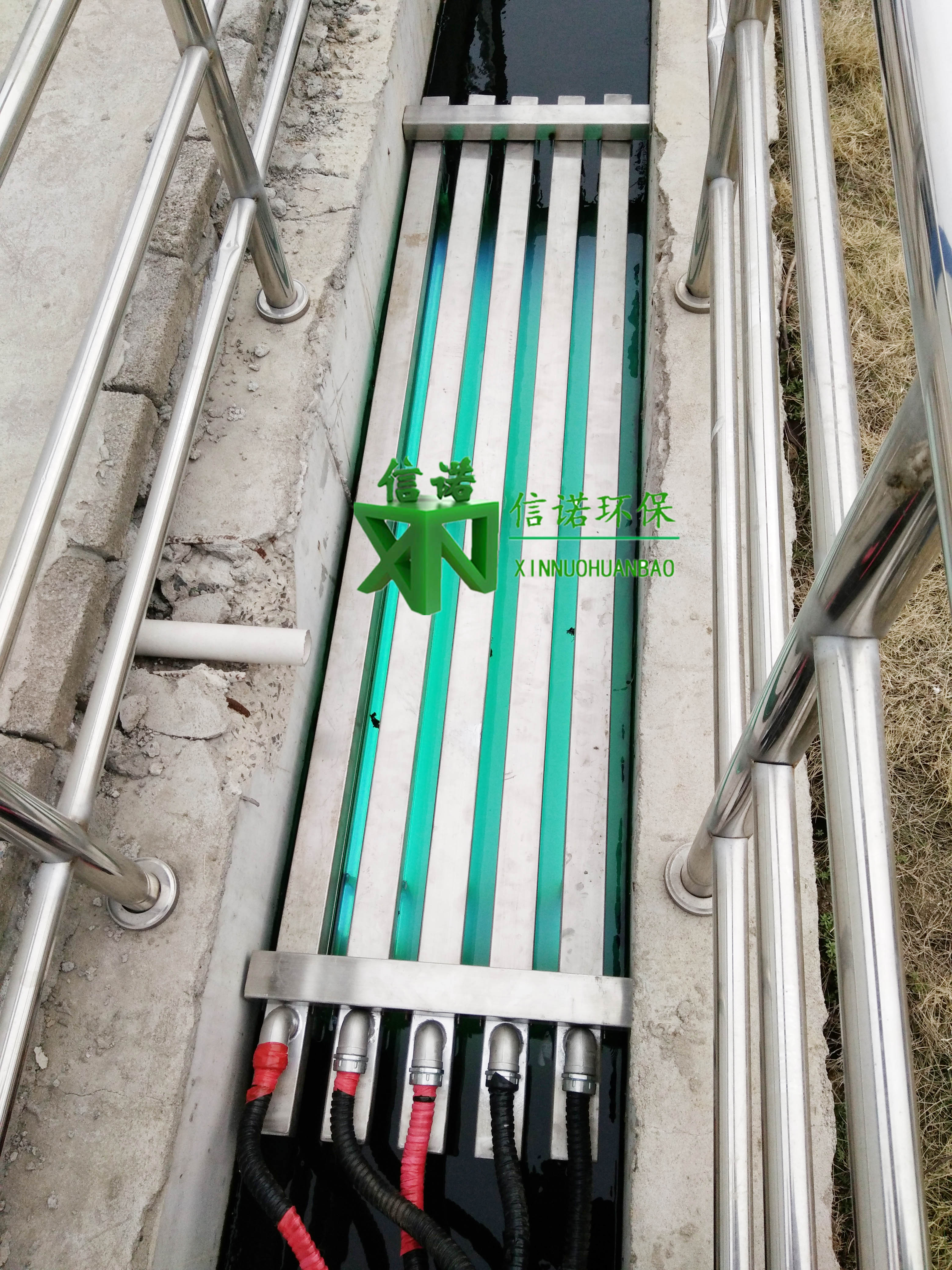 溝渠式紫外線污水處理設(shè)備